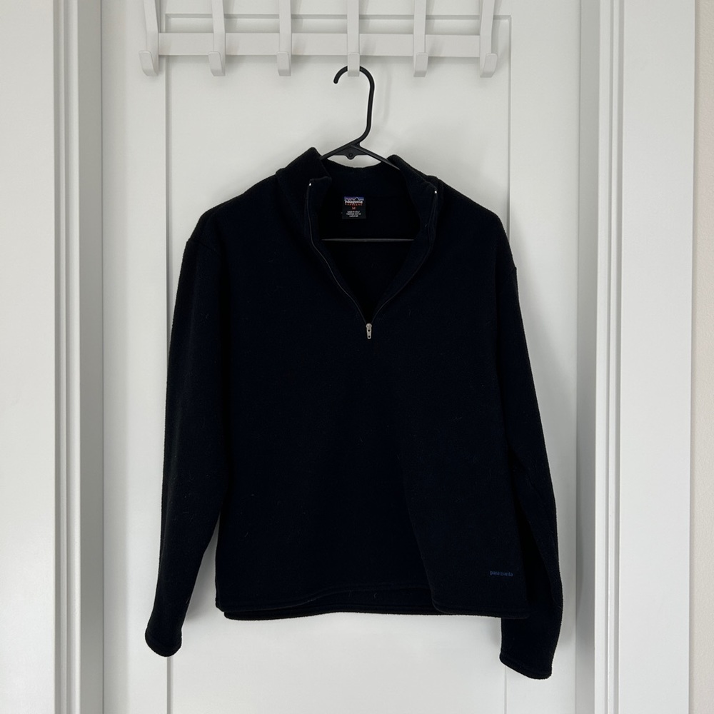 Black Patagonia Capilene Fleece